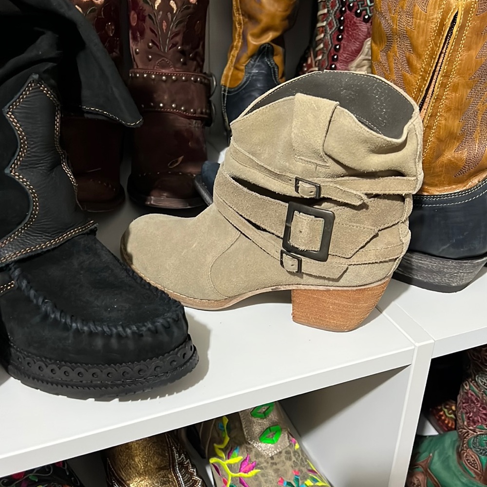 Leather ankle boots